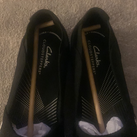 Like New - Picture 2 of 2